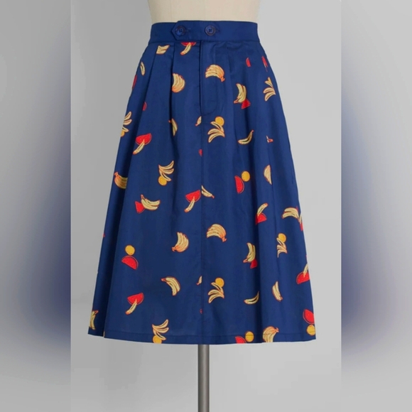 Modcloth Dresses & Skirts - Modcloth A-Line Midi Skirt Fruit Print Size Med